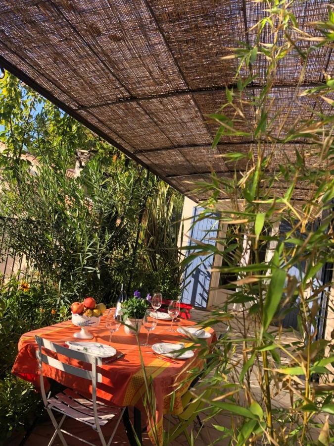 Les Hauts D'Eyragues Gite Reverie Meuble Classe 4 Etoiles Exterior photo